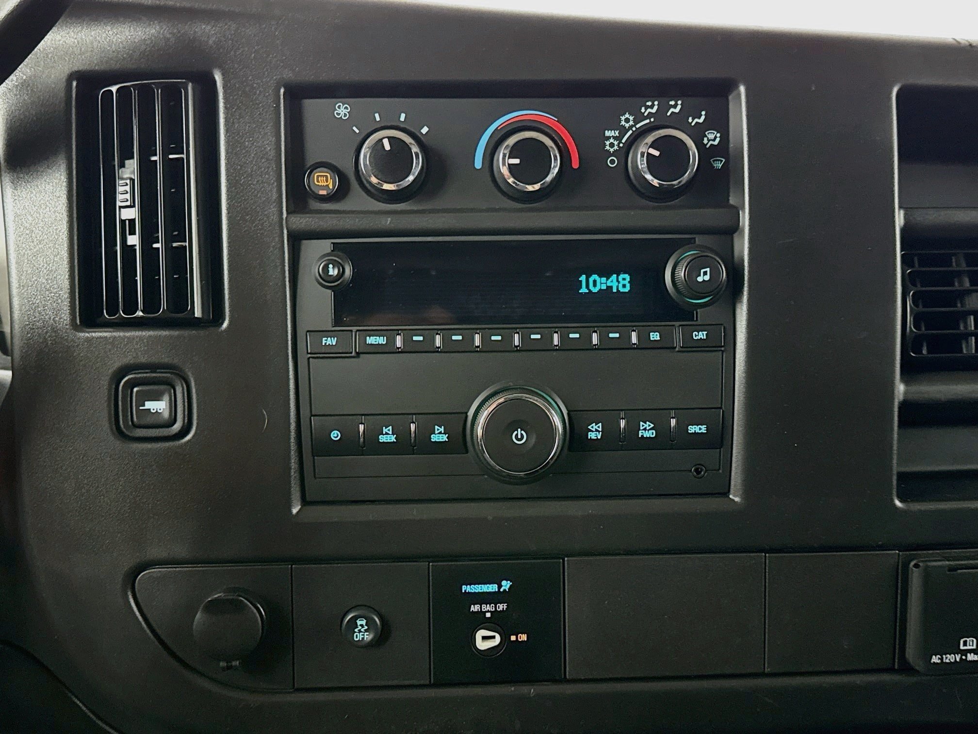 Used 2025 GMC Savana 2500 w/ Driver Convenience Package RWD image 25