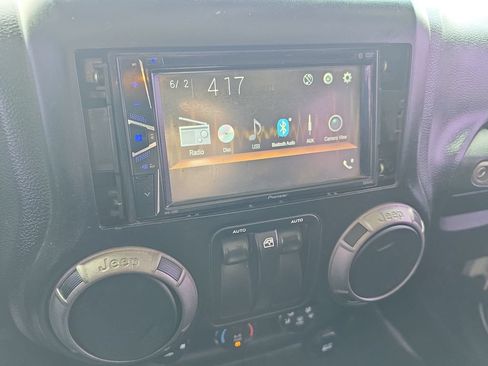Used 2014 Jeep Wrangler Sport AWD/4WD image 20