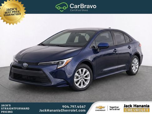 Used 2023 Toyota Corolla LE FWD image 3