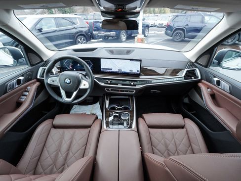 Used 2026 BMW X7 xDrive40i image 40