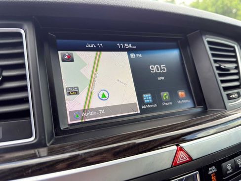 Used 2020 Genesis G80 3.8 RWD image 18
