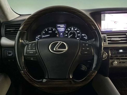 Used 2013 Lexus LS 460 L image 36