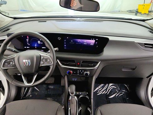Used 2025 Buick Encore GX Preferred FWD image 34