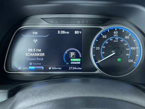 Certified 2025 Nissan Leaf S FWD image 17
