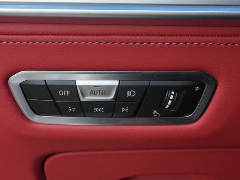Used 2023 BMW XM w/ M Driver's Package AWD/4WD image 15