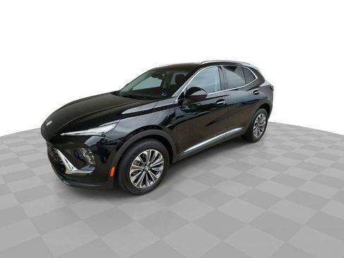 Used 2025 Buick Envision Preferred AWD/4WD image 4