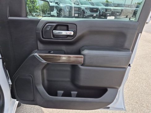Used 2019 Chevrolet Silverado 1500 LT w/ Texas Edition AWD/4WD image 39