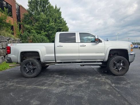 Used 2015 Chevrolet Silverado 2500 LTZ w/ Duramax Plus Package AWD/4WD image 2