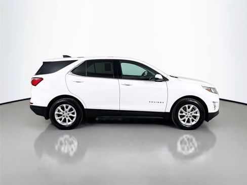 Used 2018 Chevrolet Equinox LT FWD image 10