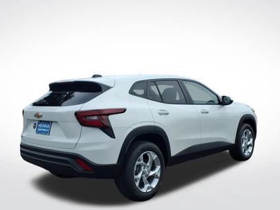 New 2026 Chevrolet Trax LS w/ LS Convenience Package