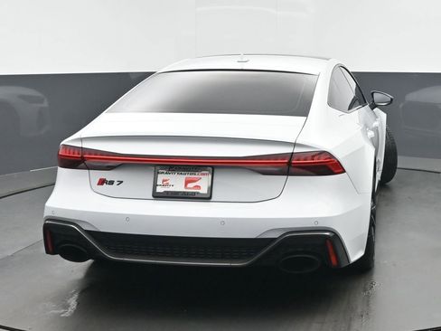 Used 2022 Audi RS 7 Sportback w/ Carbon Optic Package AWD/4WD image 4