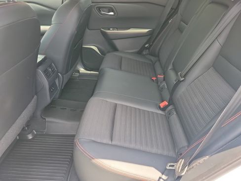 Used 2025 Nissan Rogue SV w/ Rock Creek Premium Package AWD/4WD image 9