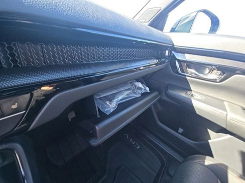Certified 2025 Honda CR-V Sport Touring image 24