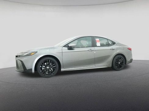 New 2026 Toyota Camry SE image 18