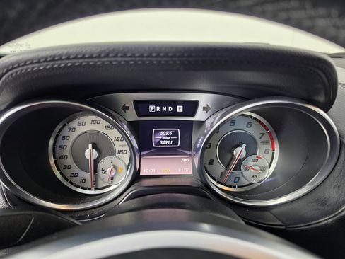 Used 2013 Mercedes-Benz SL 550 image 8