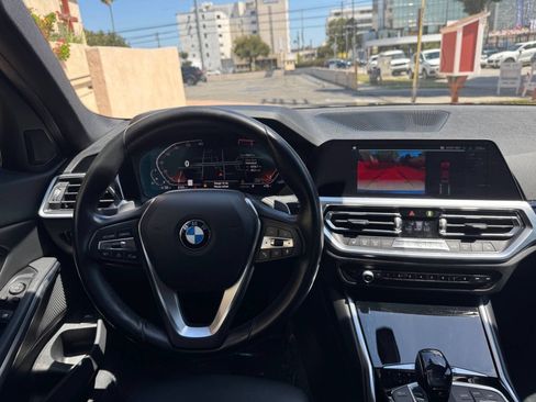 Used 2019 BMW 330i Sedan w/ Driving Assistance Package RWD image 21