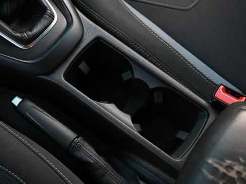 Used 2017 Ford Focus ST FWD image 39