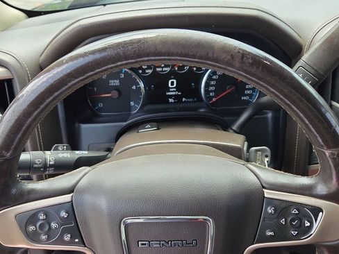 Used 2017 GMC Sierra 2500 Denali w/ Duramax Plus Package AWD/4WD image 21
