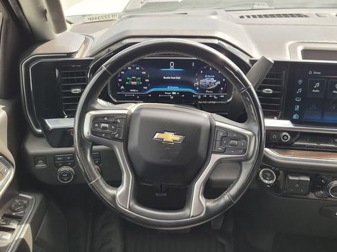 Used 2024 Chevrolet Silverado 2500 LT w/ Convenience Package AWD/4WD image 11