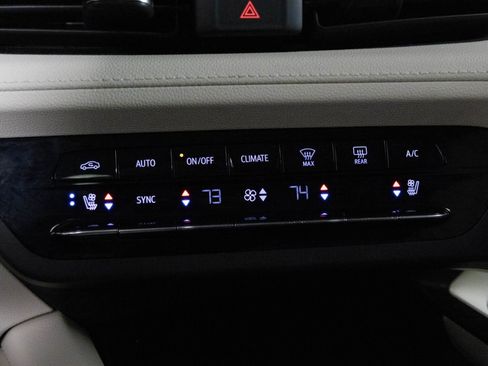 Certified 2023 Buick Envision Avenir AWD/4WD image 23