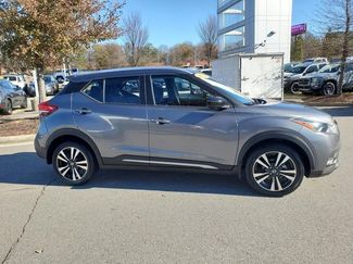 Used 2019 Nissan Kicks SR video 2
