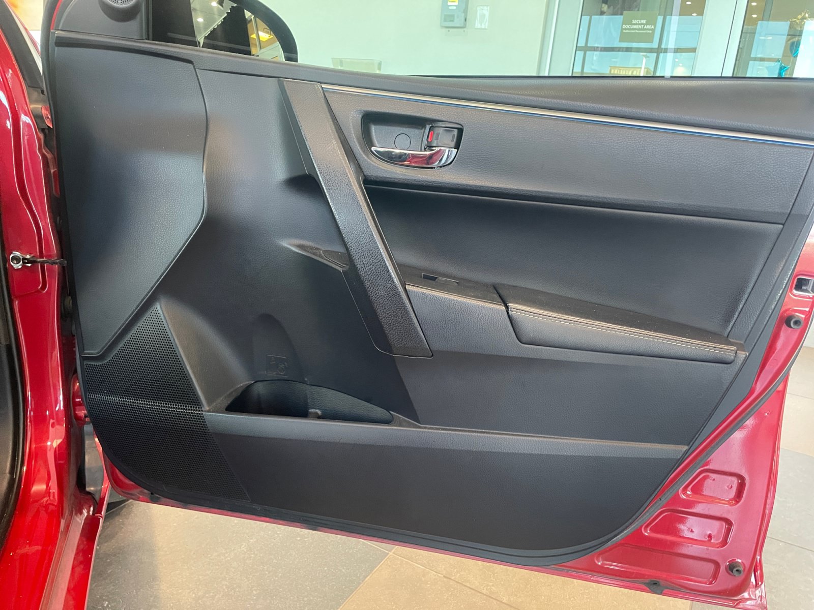 Used 2014 Toyota Corolla S FWD image 16