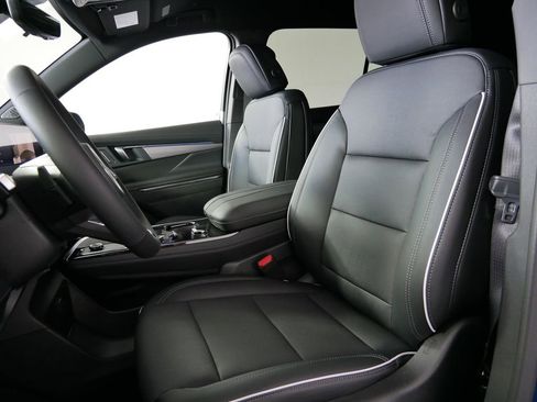 New 2026 Buick Enclave Preferred w/ Power Package image 9