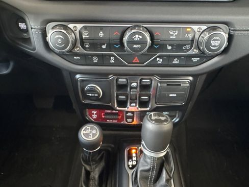 New 2026 Jeep Wrangler Unlimited Rubicon AWD/4WD image 26