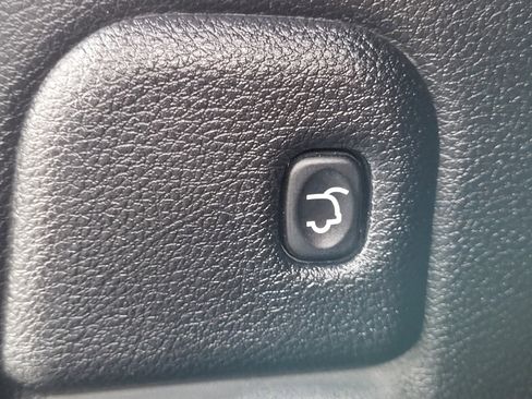 Used 2021 Jeep Grand Cherokee Laredo X RWD image 32