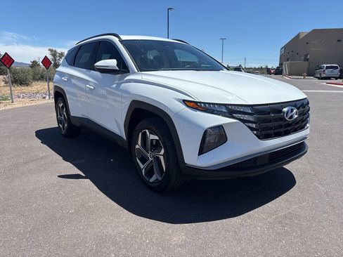 Used 2024 Hyundai Tucson SEL w/ Convenience Package AWD/4WD image 3