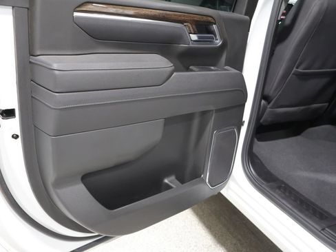 Used 2025 GMC Sierra 3500 SLE w/ Preferred Package AWD/4WD image 19