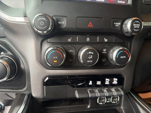 Used 2020 RAM 1500 Big Horn AWD/4WD image 16