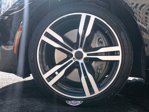 Used 2017 BMW 750i M SPORT LINE image 10