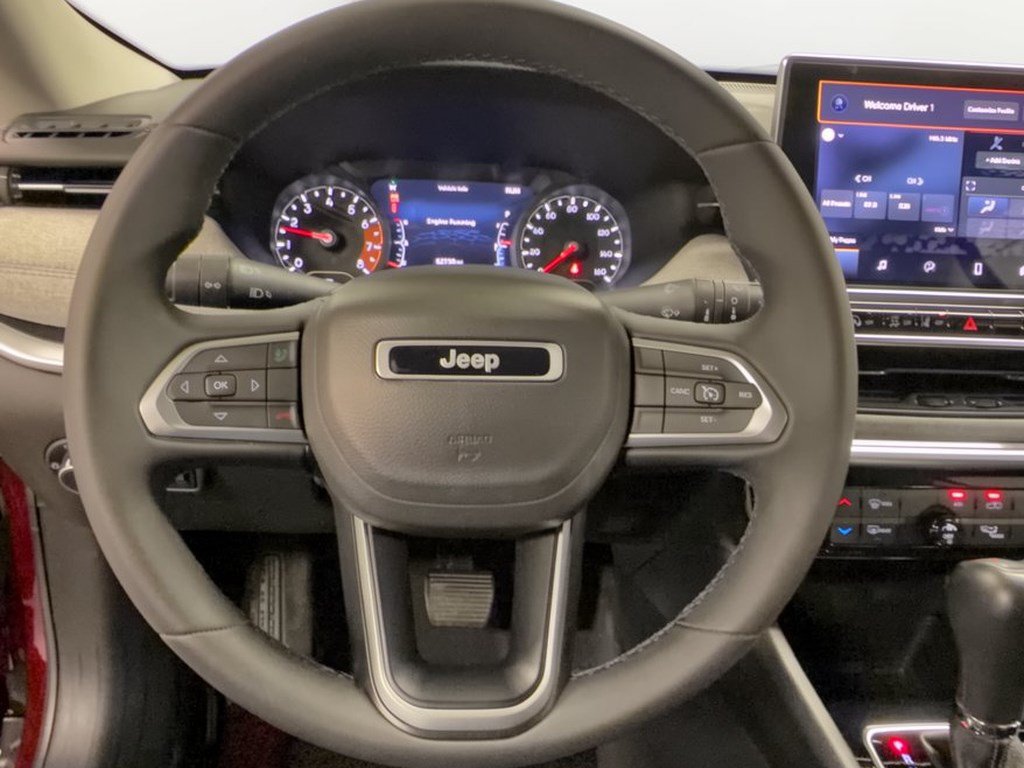 Used 2022 Jeep Compass Latitude FWD image 10
