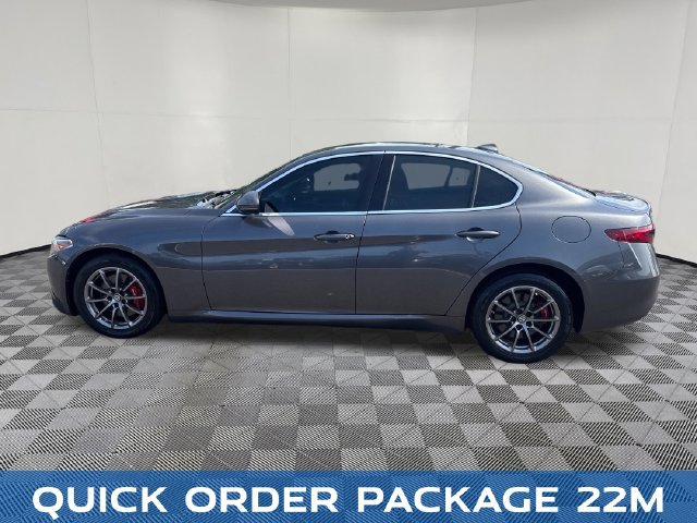 Used 2018 Alfa Romeo Giulia AWD image 3