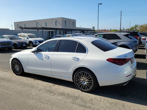 Used 2024 Mercedes-Benz C 300 Sedan image 3