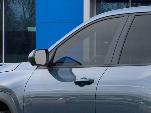 New 2026 Chevrolet Equinox LT w/ Convenience Package II FWD image 12