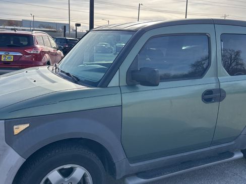 Used 2004 Honda Element EX image 12