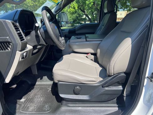 Used 2019 Ford F250 XL w/ Power Equipment Group image 9