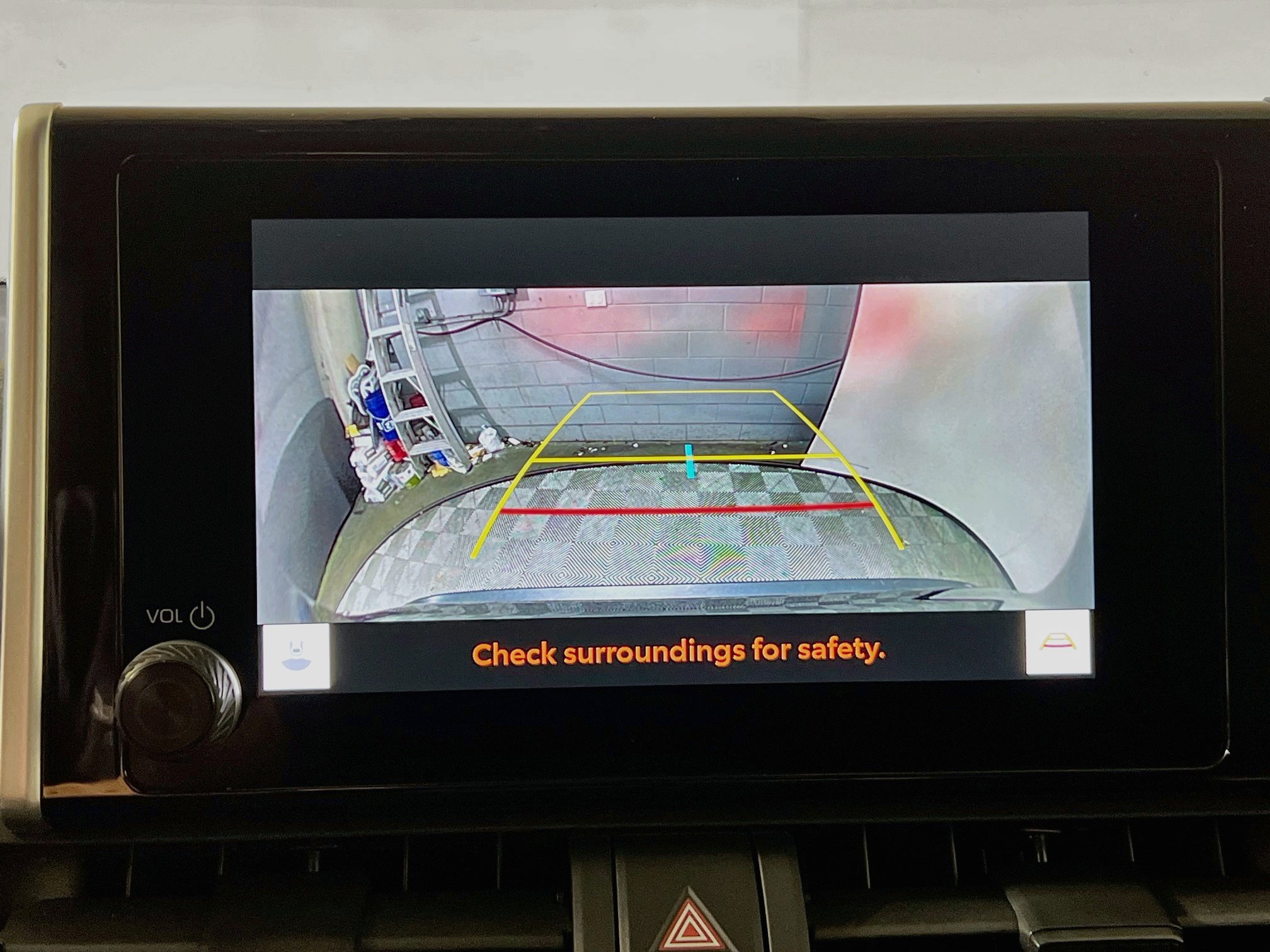Used 2025 Toyota RAV4 XLE FWD image 28