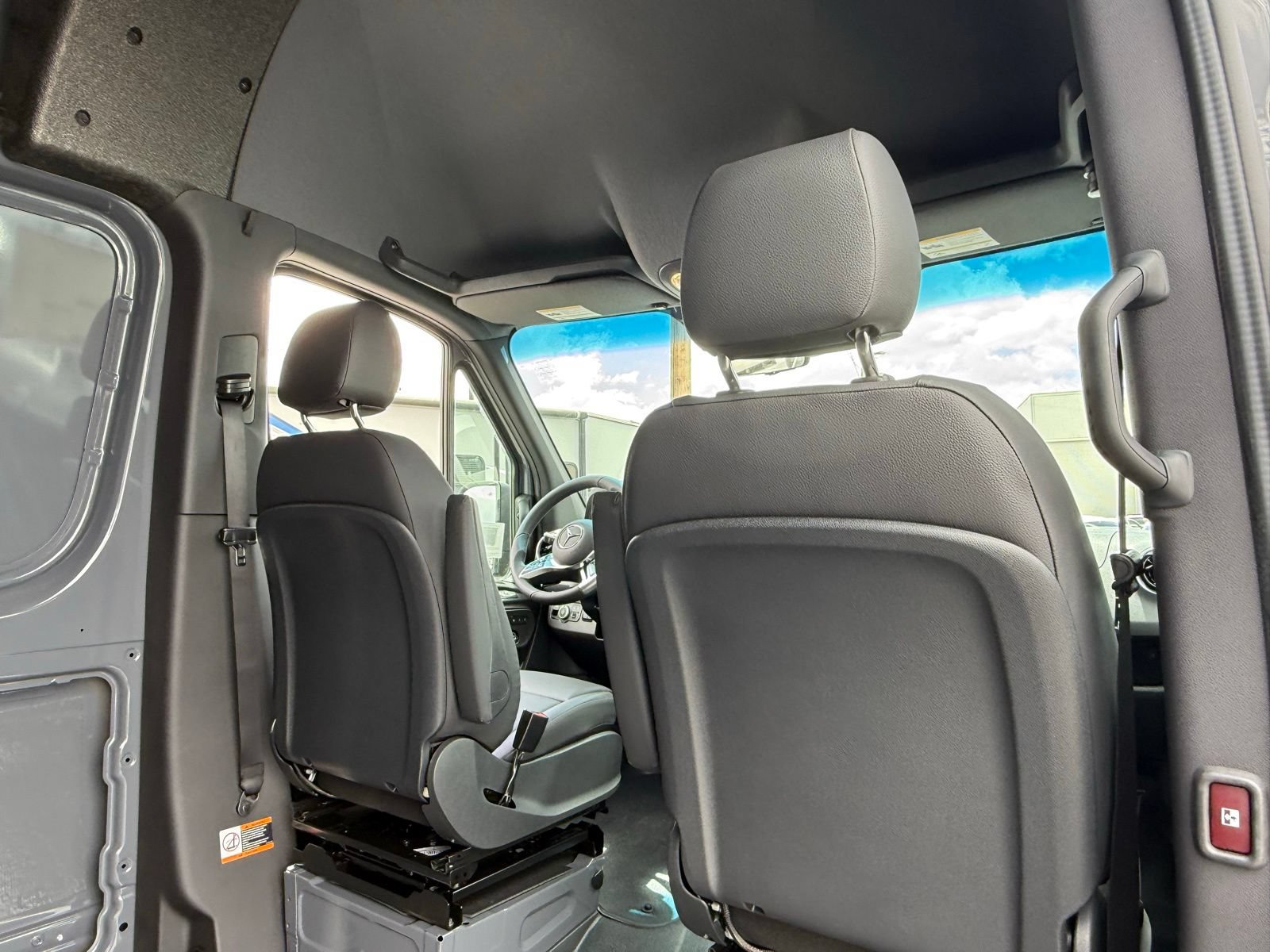 New 2026 Mercedes-Benz Sprinter 2500 image 15