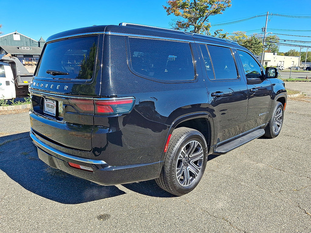 Used 2025 Jeep Wagoneer Series II AWD/4WD image 31