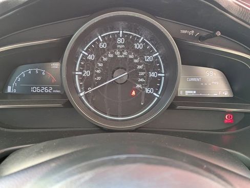 Used 2018 MAZDA MAZDA3 Touring image 27