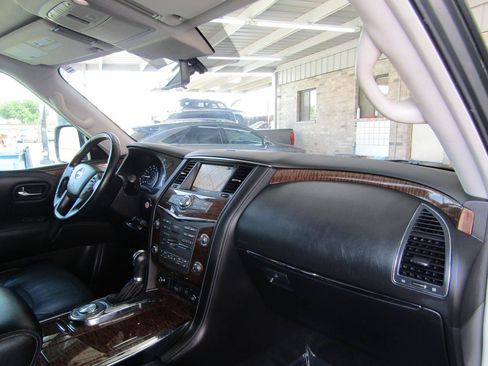 Used 2019 Nissan Armada Platinum w/ Captain's Chairs Package RWD image 12