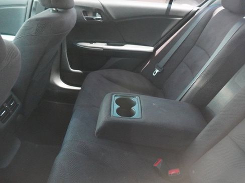 Used 2016 Honda Accord EX image 11