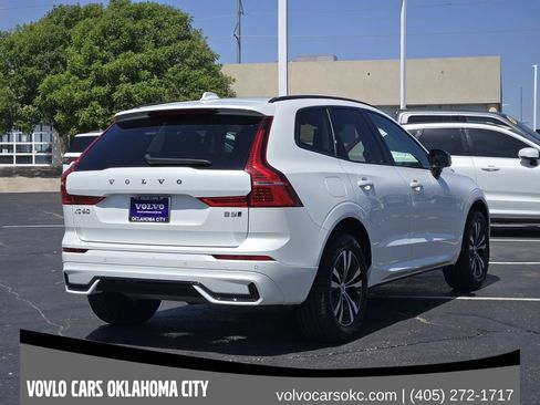 Certified 2024 Volvo XC60 B5 Core AWD/4WD image 5
