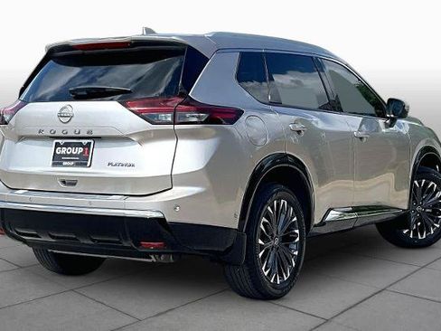 Certified 2024 Nissan Rogue Platinum FWD image 13