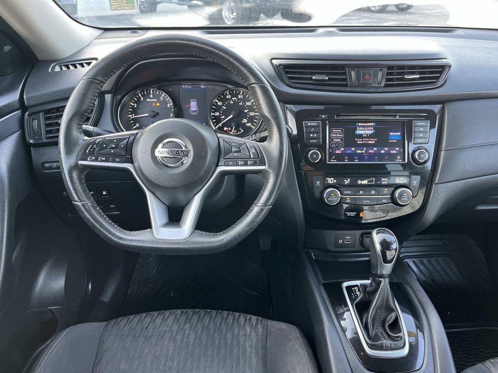 Used 2020 Nissan Rogue SV FWD image 10