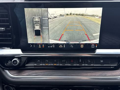 Certified 2025 GMC Sierra 1500 SLT w/ SLT Premium Plus Package image 17