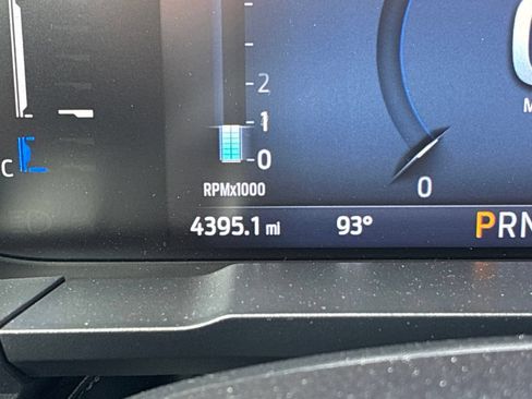 Used 2025 Ford Maverick Lobo AWD/4WD image 25